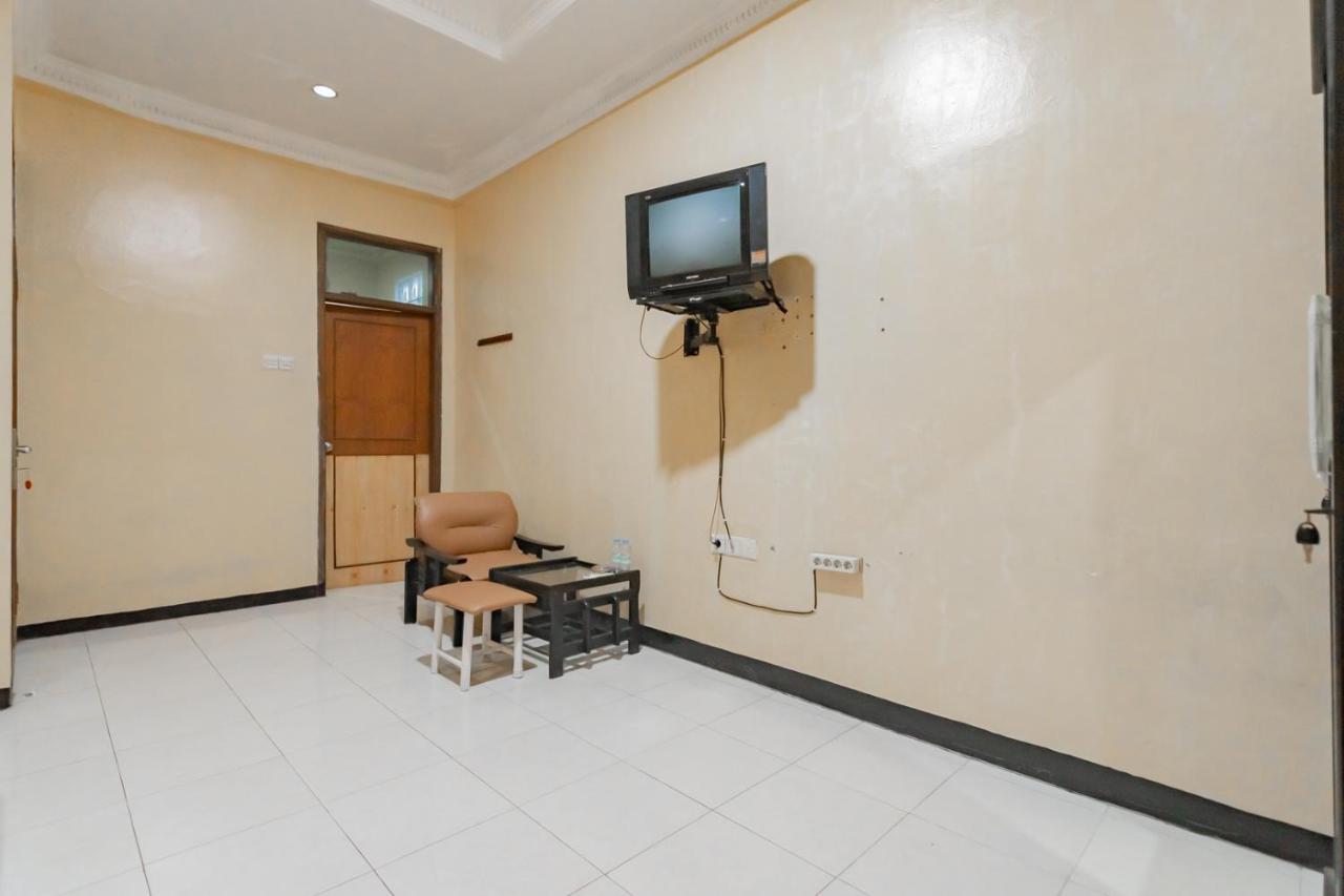 Hotel Markoni Pamanukan Mitra Reddoorz Pamanukan Hilir Extérieur photo