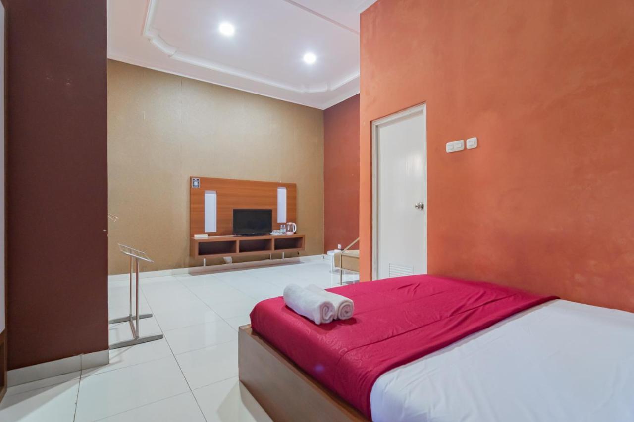 Hotel Markoni Pamanukan Mitra Reddoorz Pamanukan Hilir Extérieur photo