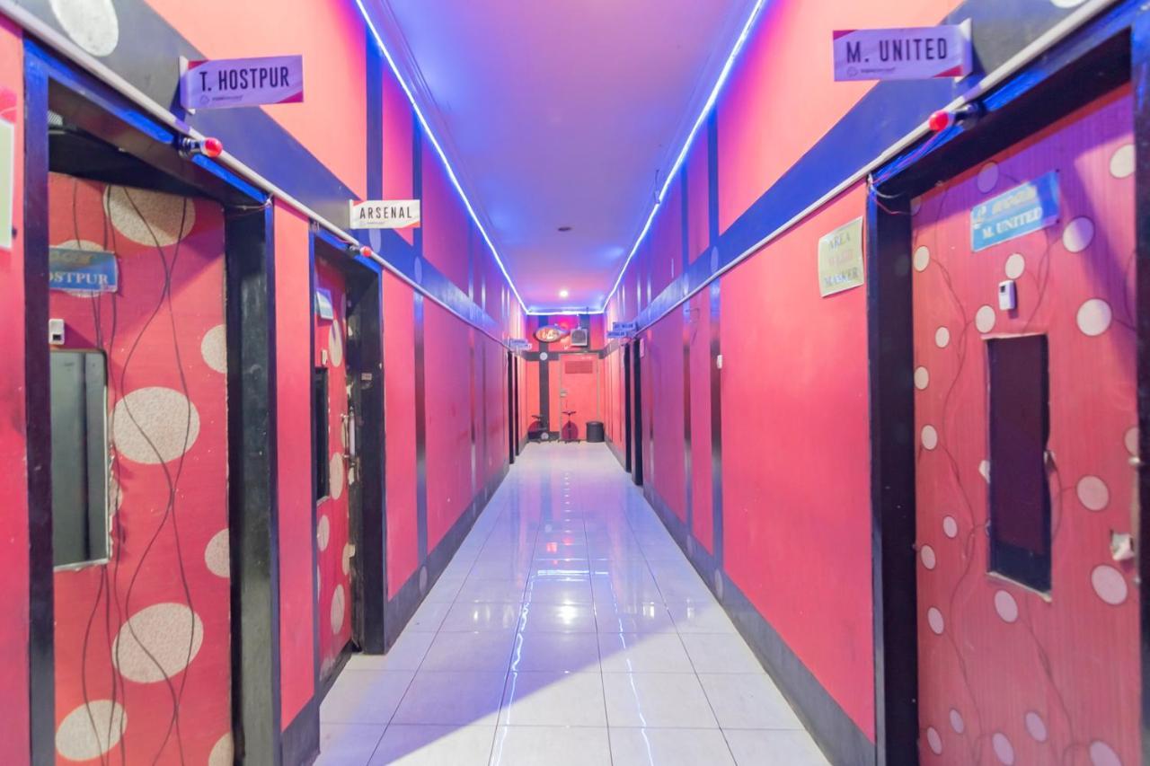 Hotel Markoni Pamanukan Mitra Reddoorz Pamanukan Hilir Extérieur photo