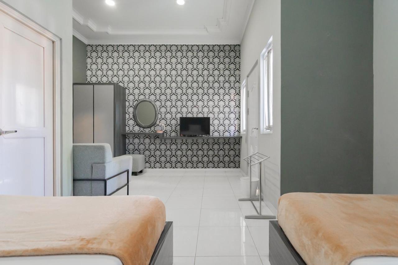 Hotel Markoni Pamanukan Mitra Reddoorz Pamanukan Hilir Extérieur photo