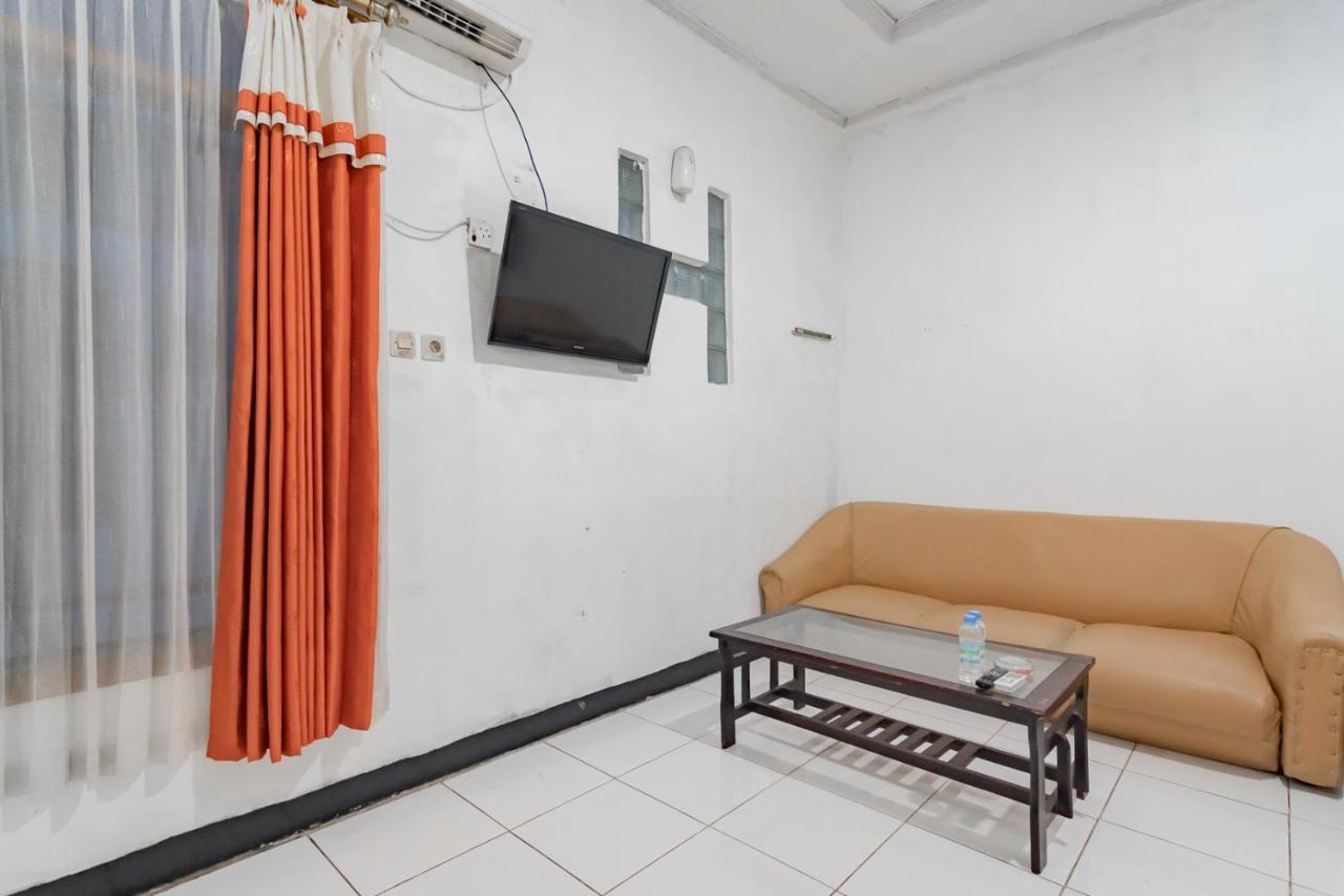 Hotel Markoni Pamanukan Mitra Reddoorz Pamanukan Hilir Extérieur photo